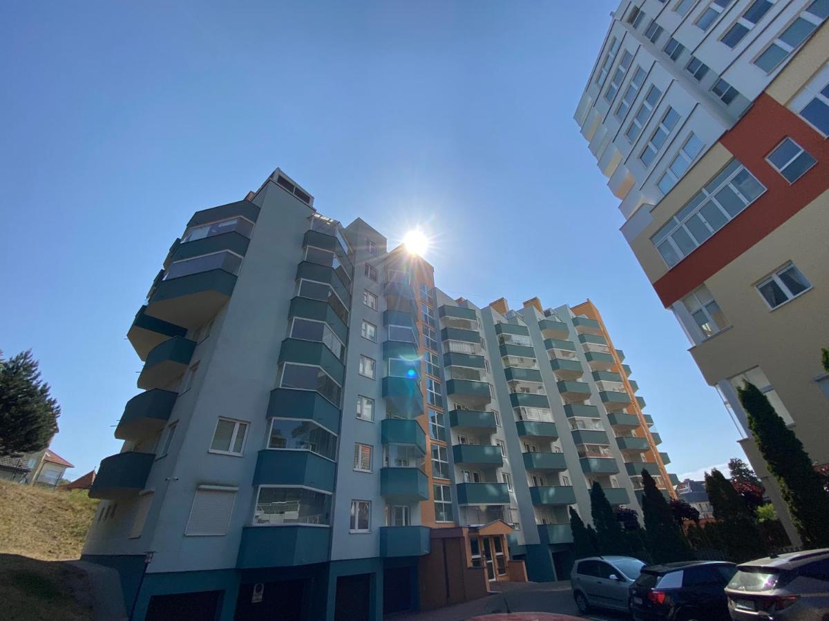 Apartament Malachit เมียนซิดดรอแย ภายนอก รูปภาพ